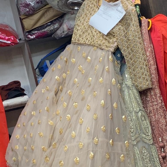 Light colour Indian lengha - Picture 1 of 2